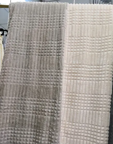 Cheap Spring Autumn Bedding Knitted Throw Fleece Flannel Cutting Blankets, Embossed Flannel Fleece Throw 