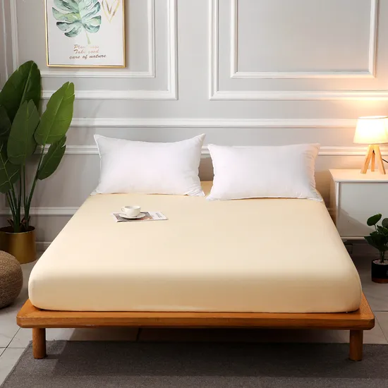 ODM Polyester 24PCS Quilted Bedspread 2 Soft Pillowcases Pink Bathroom 8 Pieces Suite Queen King Size Printed Bedding Set with Curtain Manufacture 